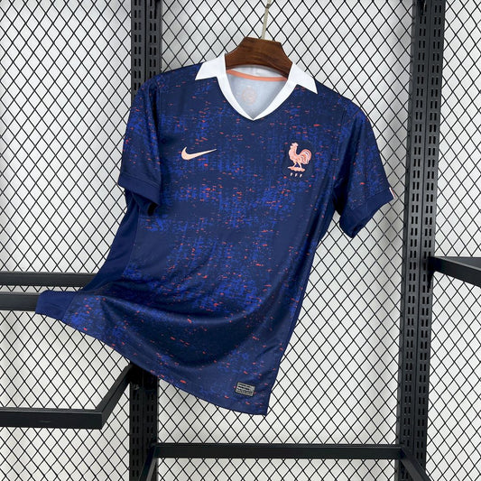 25/26 France Home