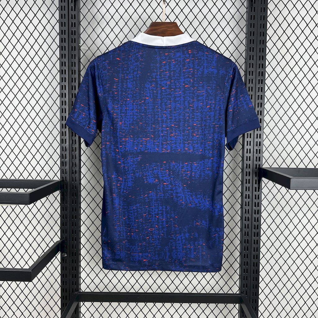 25/26 France Home