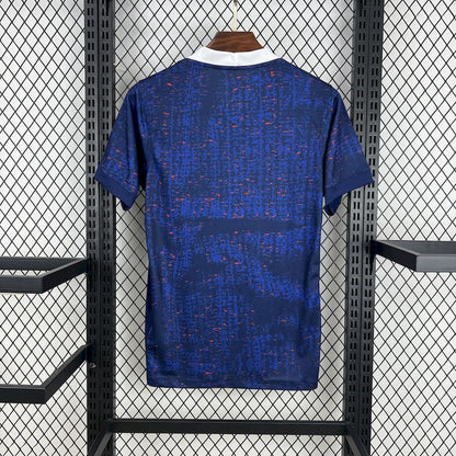 25/26 France Home